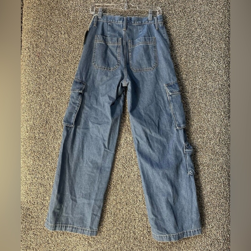 Universal Threads Wide leg Denim Cargo Pants SZ 2 NWT - Picture 4 of 6